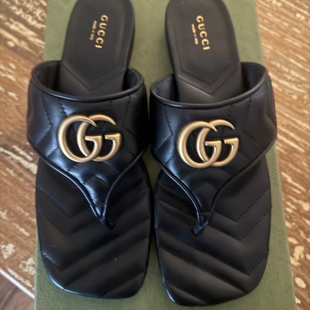 Gucci sandals